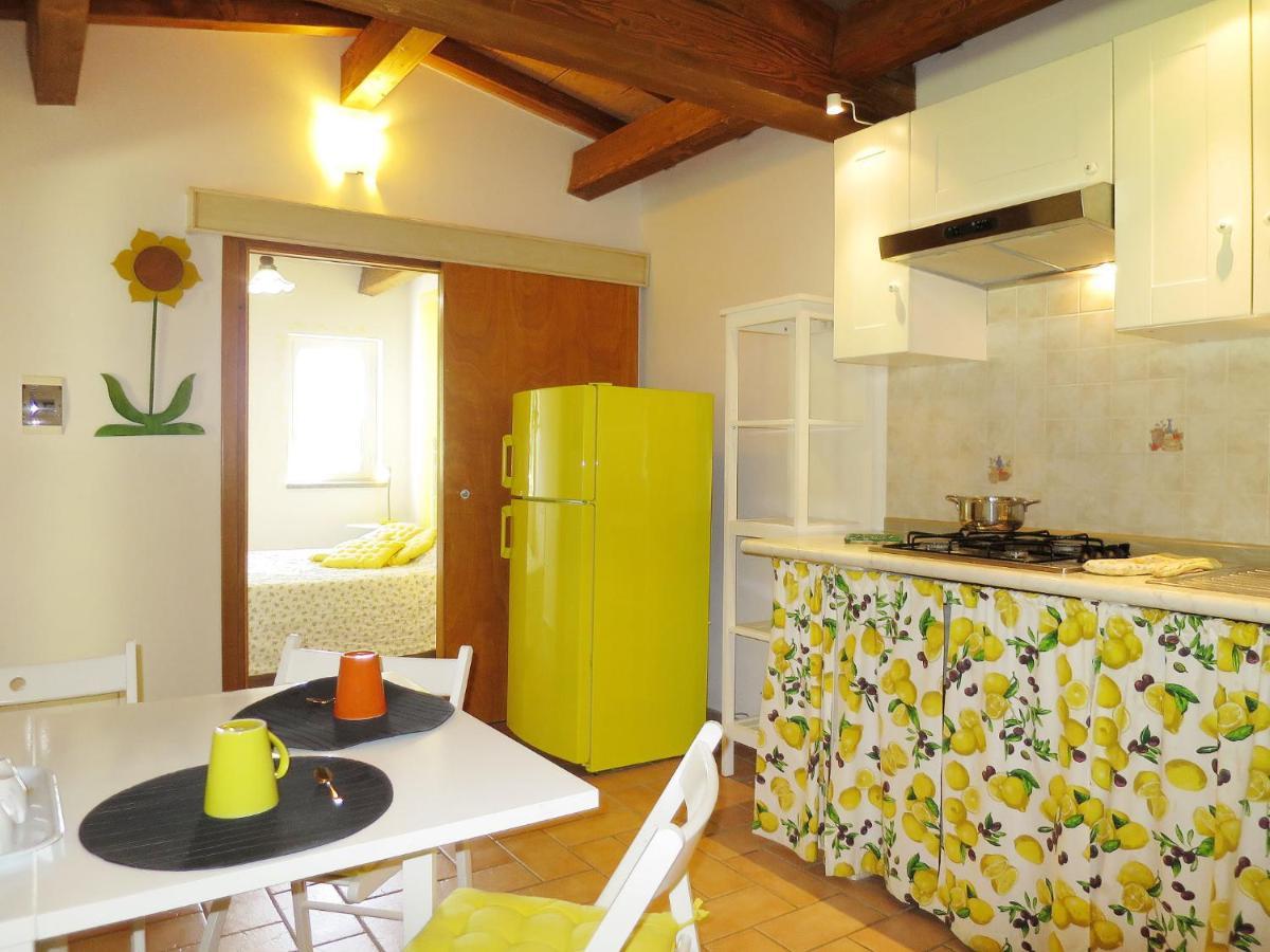 Holiday Home Chalet Del Lago By Interhome Bolsena Ngoại thất bức ảnh
